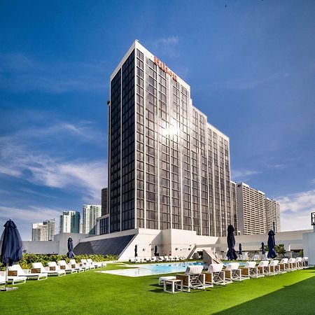 Hilton Miami Downtown Hotel Екстериор снимка