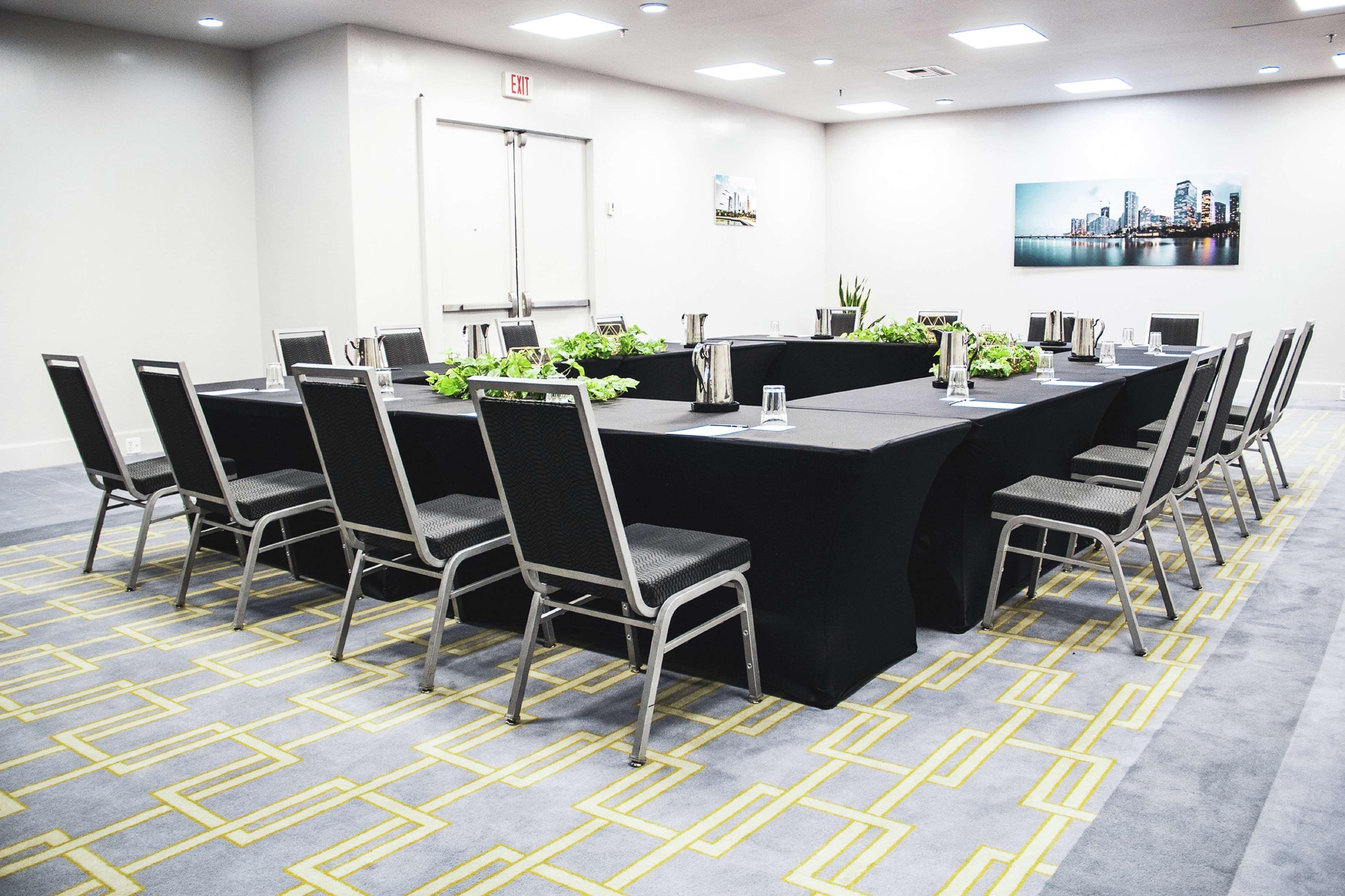 Hilton Miami Downtown Hotel Екстериор снимка