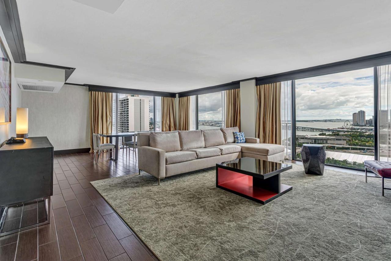 Hilton Miami Downtown Hotel Екстериор снимка