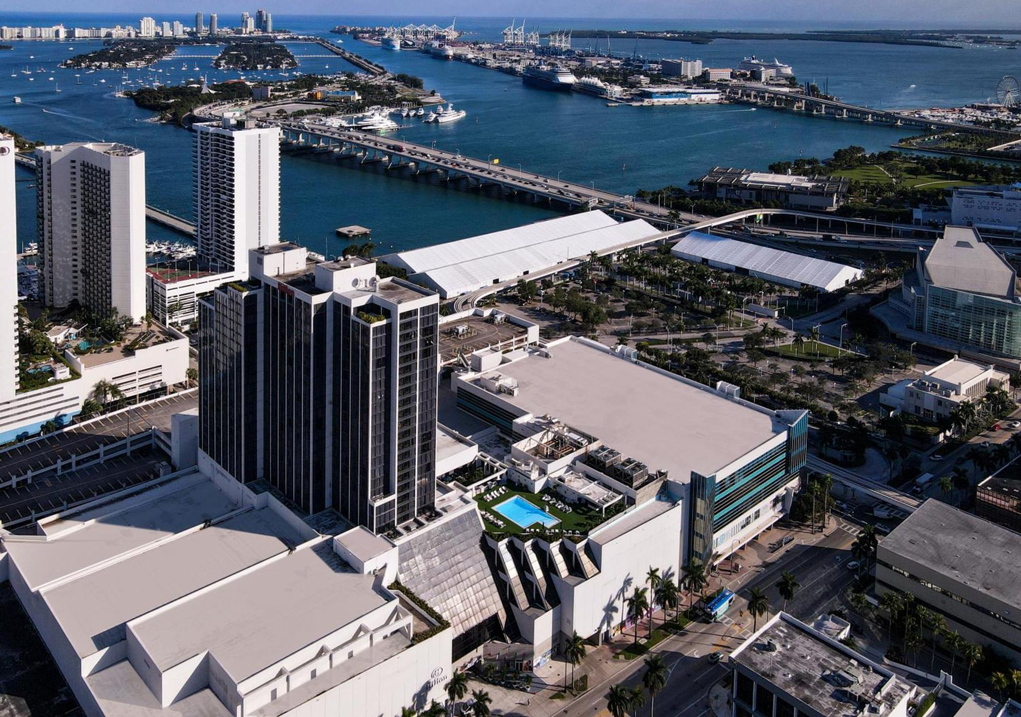 Hilton Miami Downtown Hotel Екстериор снимка