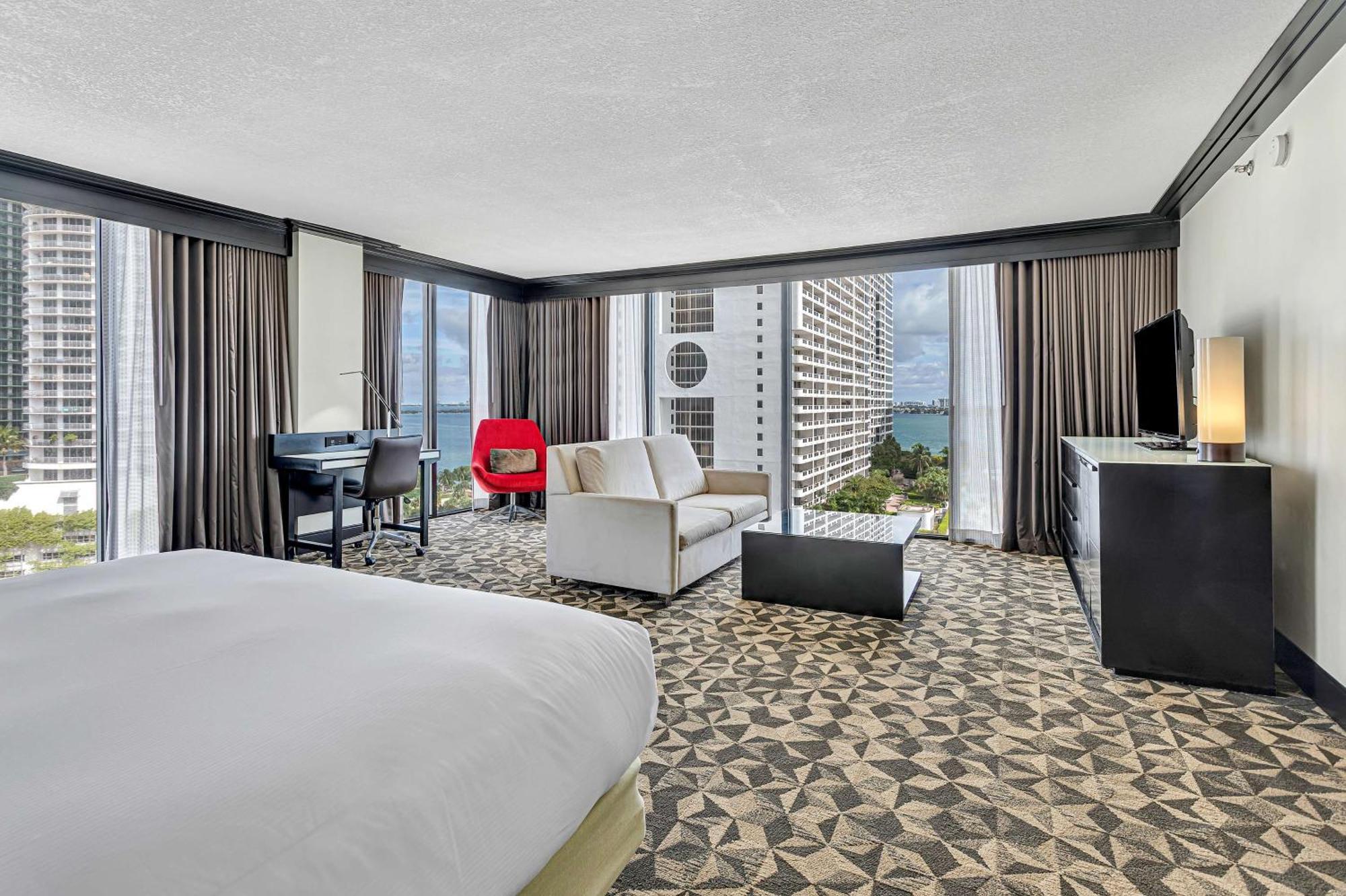 Hilton Miami Downtown Hotel Екстериор снимка